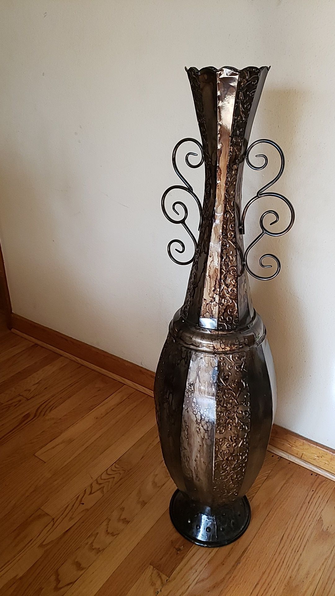 Metal vase