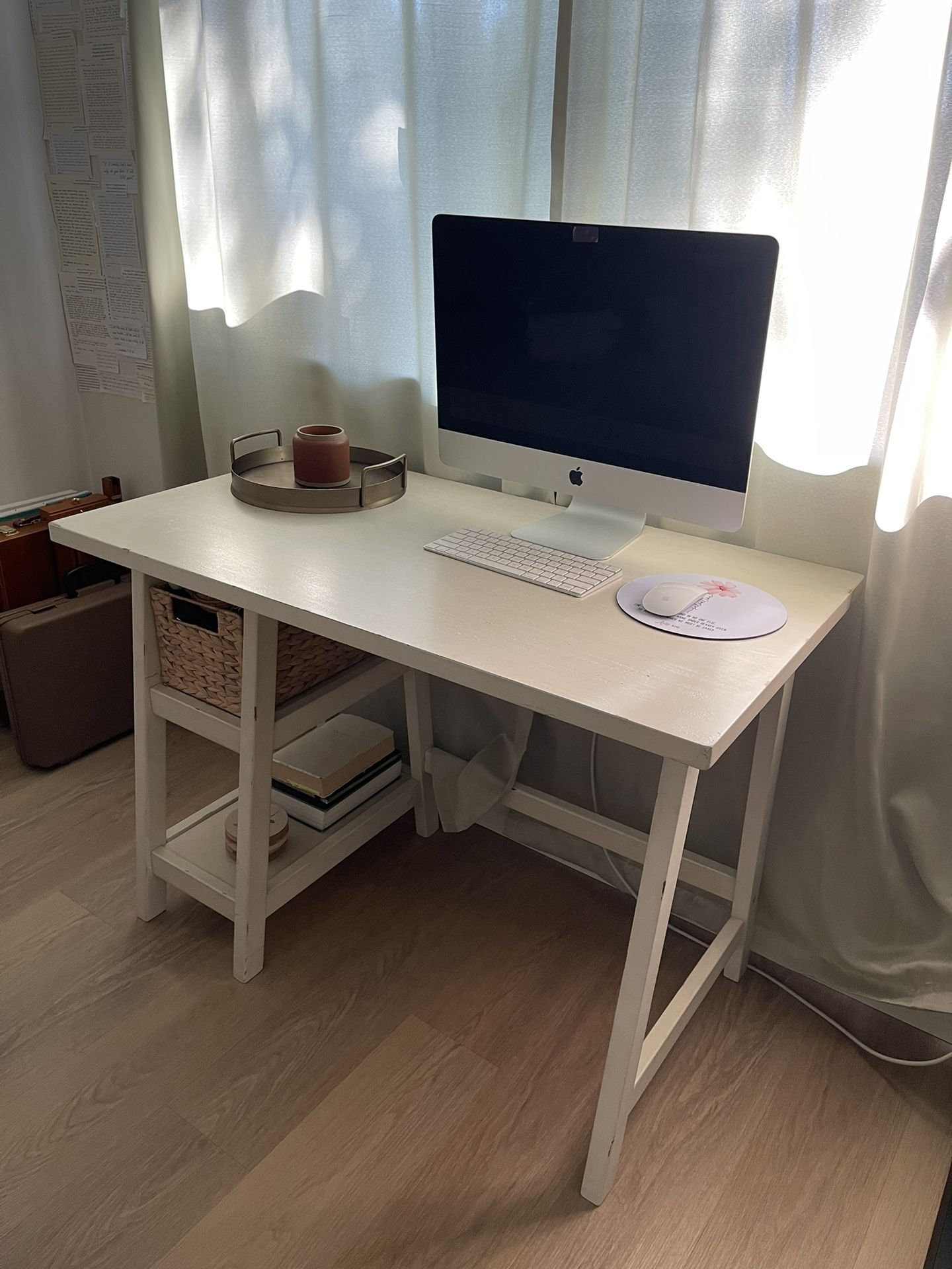 Mirimyn 2024 desk white