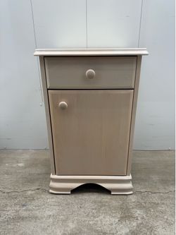 Morigeau-Lépine Solid Wood Nightstand – Made in Canada
