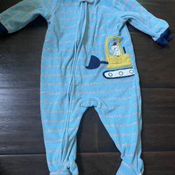 Carters Baby Size 6 Months 