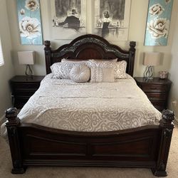 !! CALI KING BEDROOM SET FOR SALE !! 