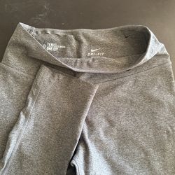 Nike Calf Legging 