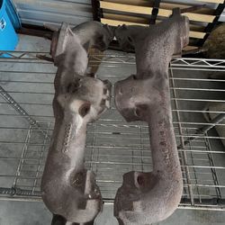 1970 through 1972 Pontiac Lemans exhaust manifold excellent condition