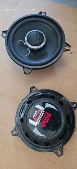 Boss Audio Systems Riot R5532 Car Speakers