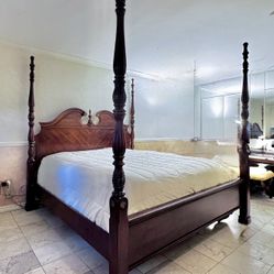 King Size Four-Poster Bed - Solid Wood