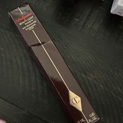 Charlotte Tilbury Highlighter