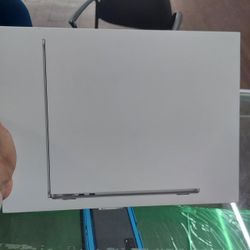 Macbook Air M3 brand new Pay Low Down No Crdt Needed