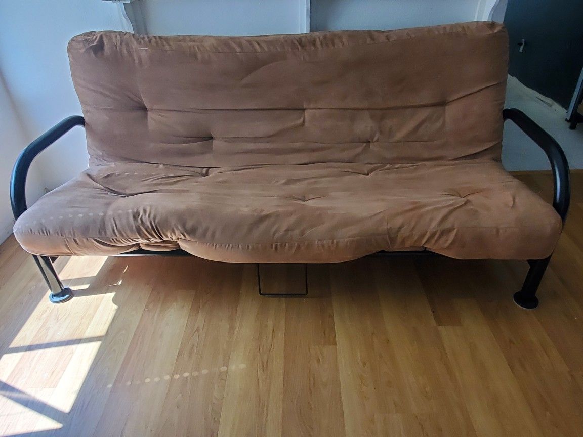 Futon w/Black Adjustablr Frame, 6" Light Brown Mattress