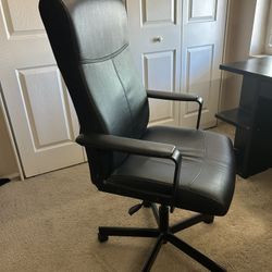 Ergonomic Black Office Chair