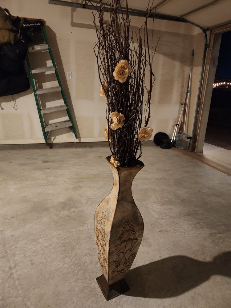 Metal Flower Vase, Light Up Branches