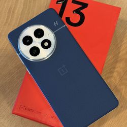 Oneplus 13 512GB With Box, Changer and Case