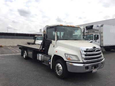2012 HINO 258ALP - 21FT. Century Right Approach Rollback Tow Truck