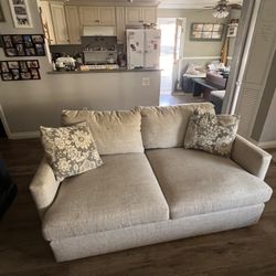 Crate And Barrel Apartment Sofa