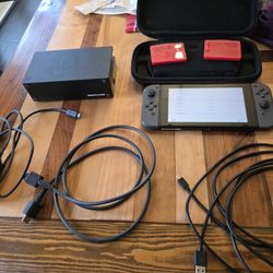 Nintendo Switch 1 W/case