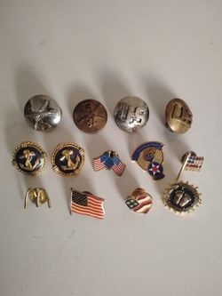 Lot of 13 Vintage Old US Military plus other Pins and Buttons