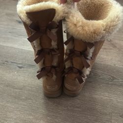 Authentic Uggs women’s Size 8 