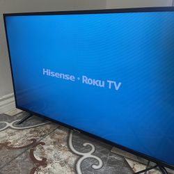 Hisense Roku TV with Roku Voice Remote Brand New