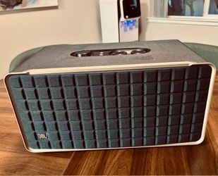 JBL Authentics 500 Speaker, Excellent Condition!