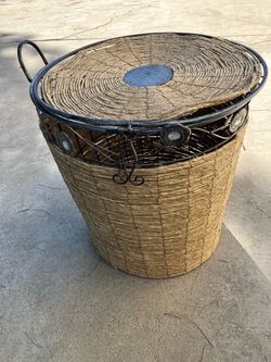 Free Woven Wicker Basket with Metal Frame and Lid