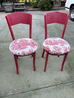 Cute Red Chairs!