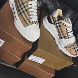 Burbbery shoes
