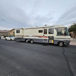 1997 Fleetwood Pace Arrow Vision 