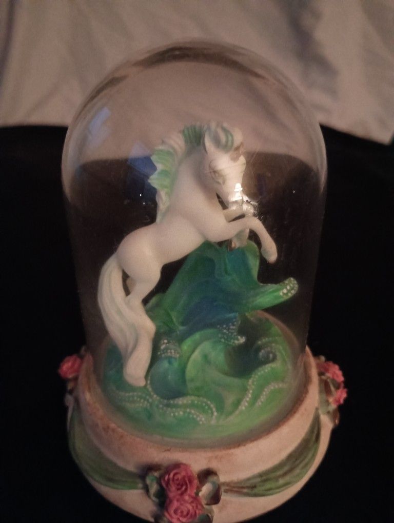 Vintage Franklin Mint Unicorn Of Beauty Sculpture 