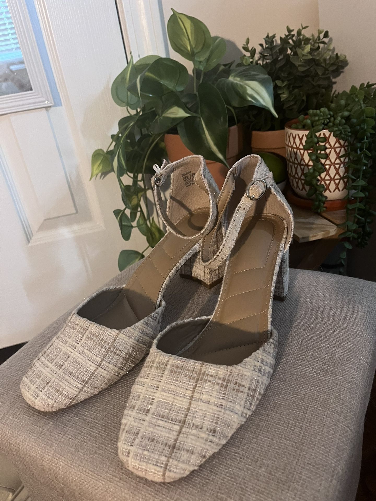 Kelly & Katie Tweed Pumps