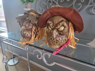 10" tall, Set of 2, Scary Skeleton Scarecrows, Sounds/Lights, Halloween, Batteries not Included
