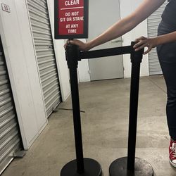 Ribbon Divider Posts With Sign Holder