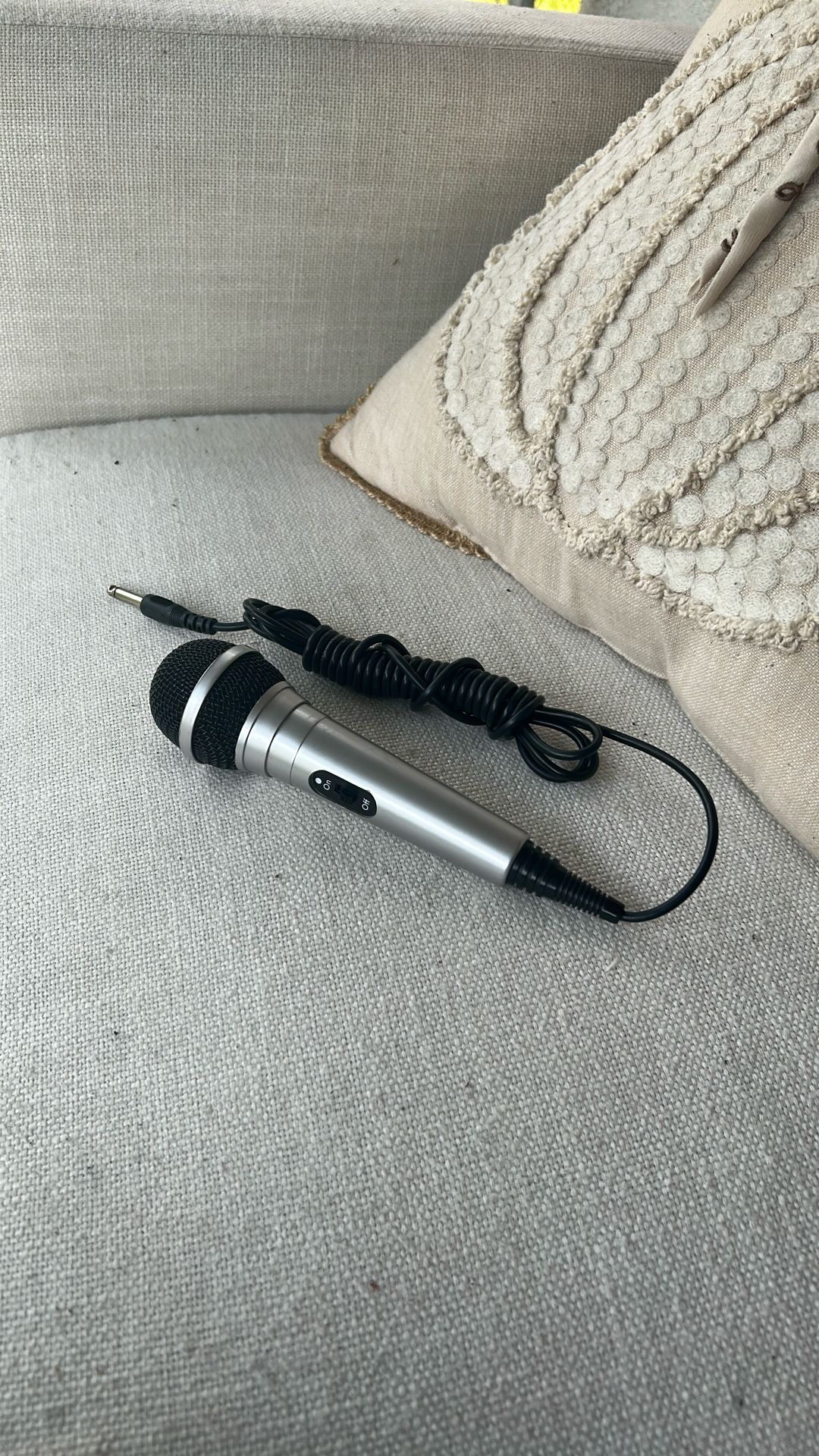 Microphone