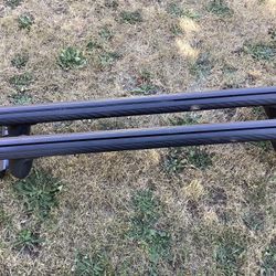 Free Saturn Mounting Rails For Car Top Carrier (Needs Keys)