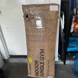 Kids, indoor jungle gym