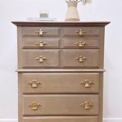 White wash dresser, 5 drawer solid wood