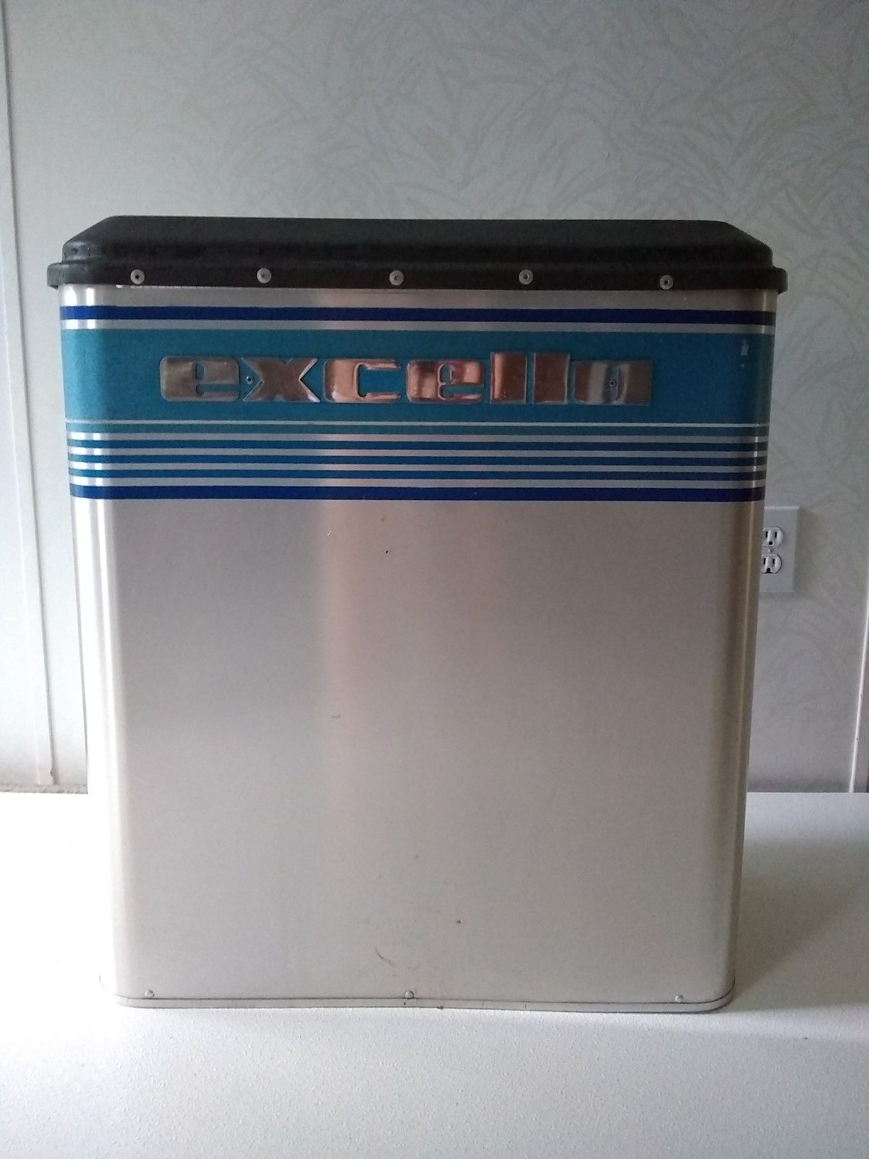 Airstream propane tank cover