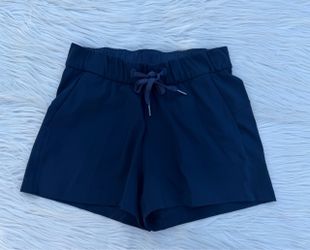 Lululemon On the Fly Short *2.5"