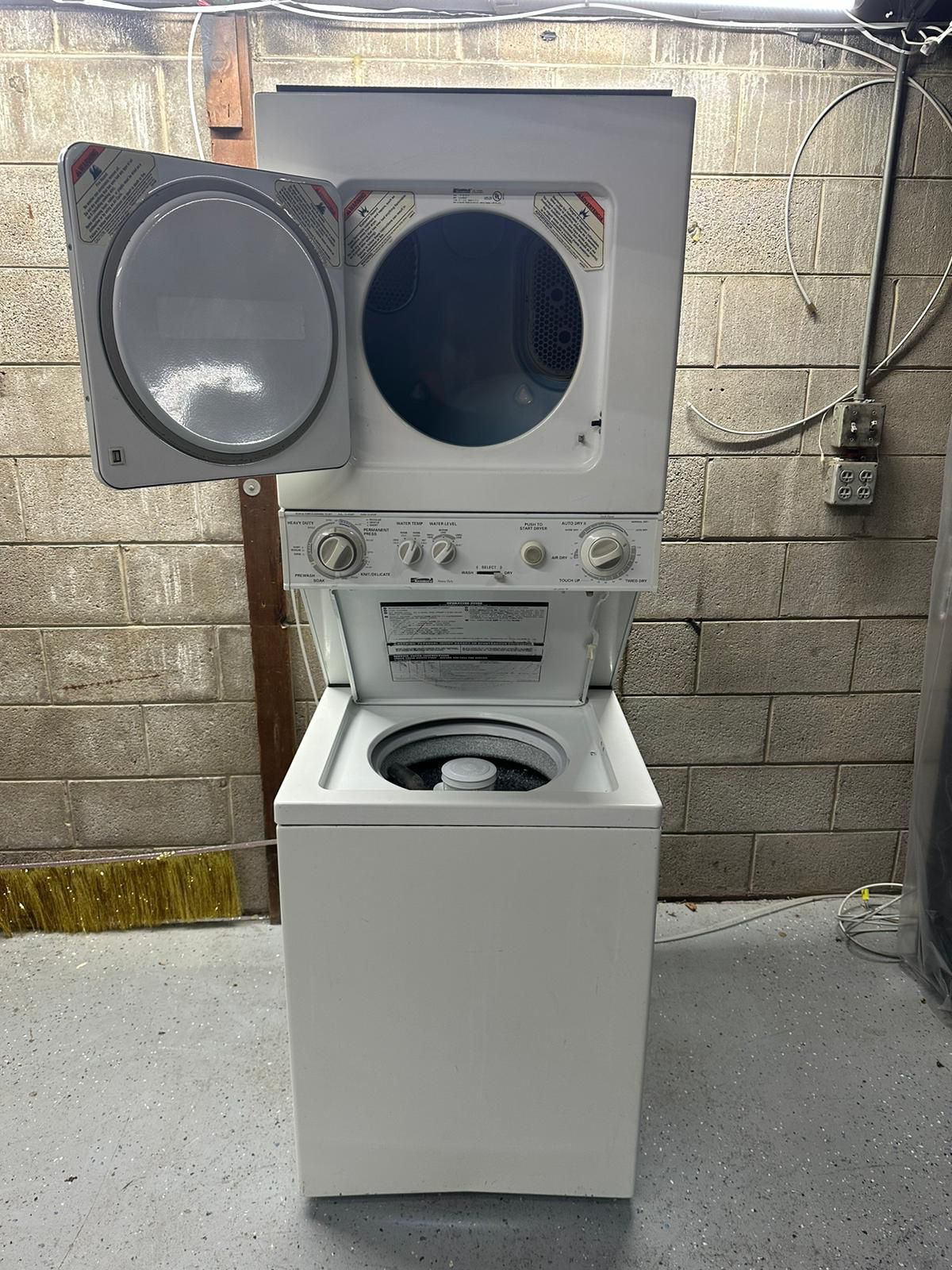 110 Volts electric Washer And Dryer Combo 24”