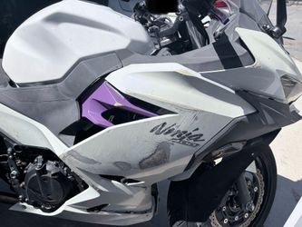 2021 Ninja 400 abs