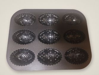Spring Easter holiday decorated egg cake pan mold
