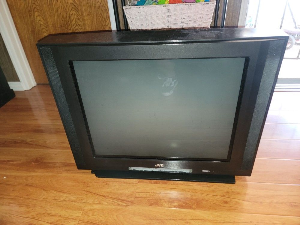 FREE JVC CRT Tv for Sale in Covina, CA OfferUp