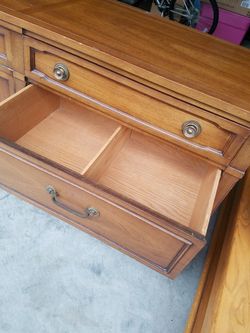 Drexel Dresser and Mirror Vintage Retro