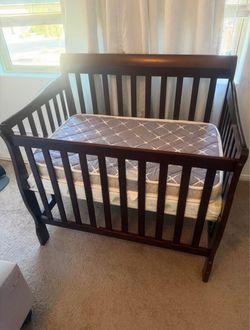 Mini crib