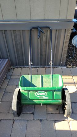 Scotts Fertilizer Spreader