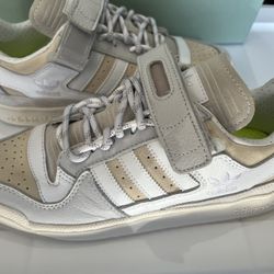 Adidas Ivp Fórum Lo , Mens Size # 9 , $90 Firn In Price 