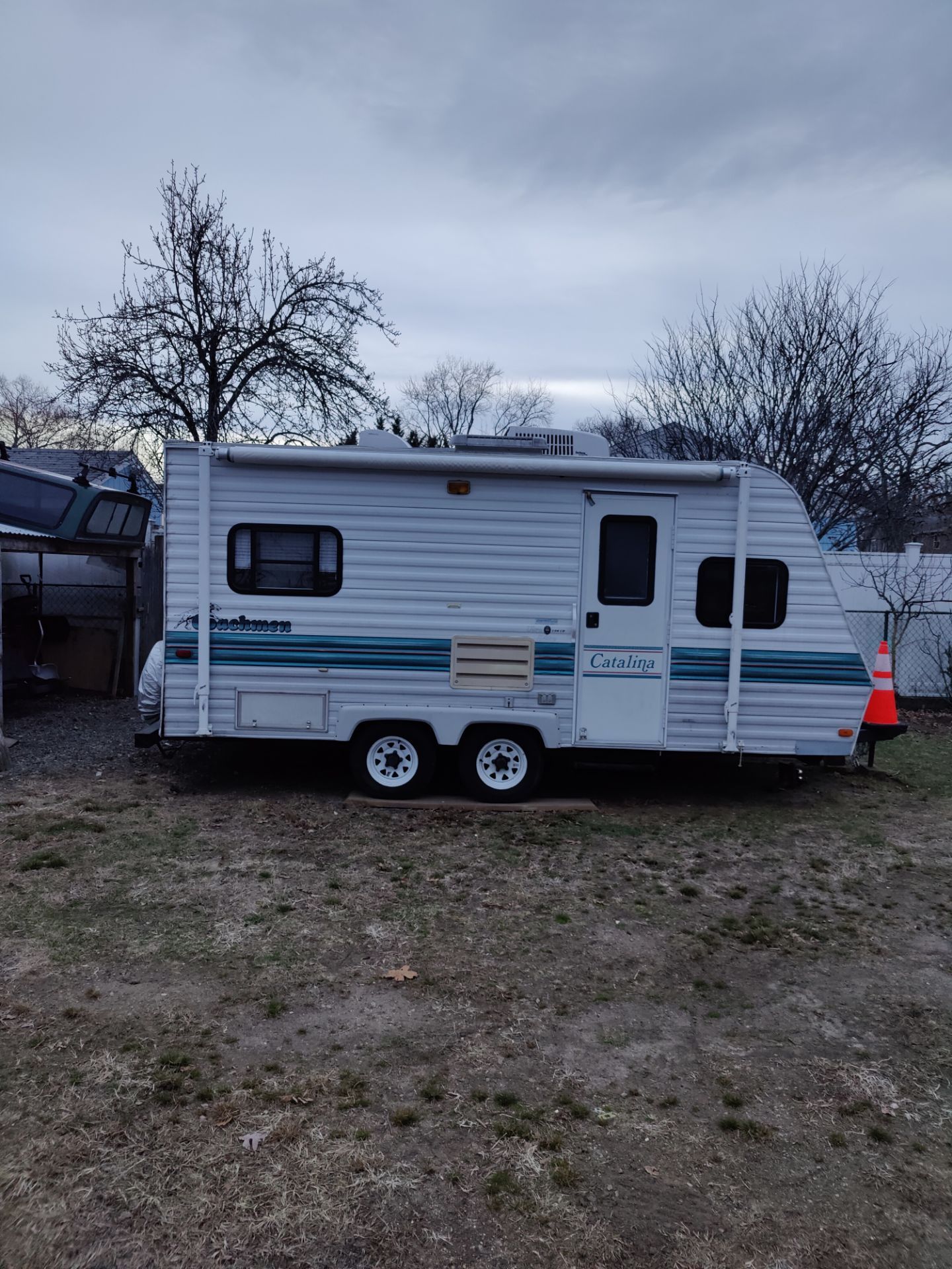96 coachmen camper