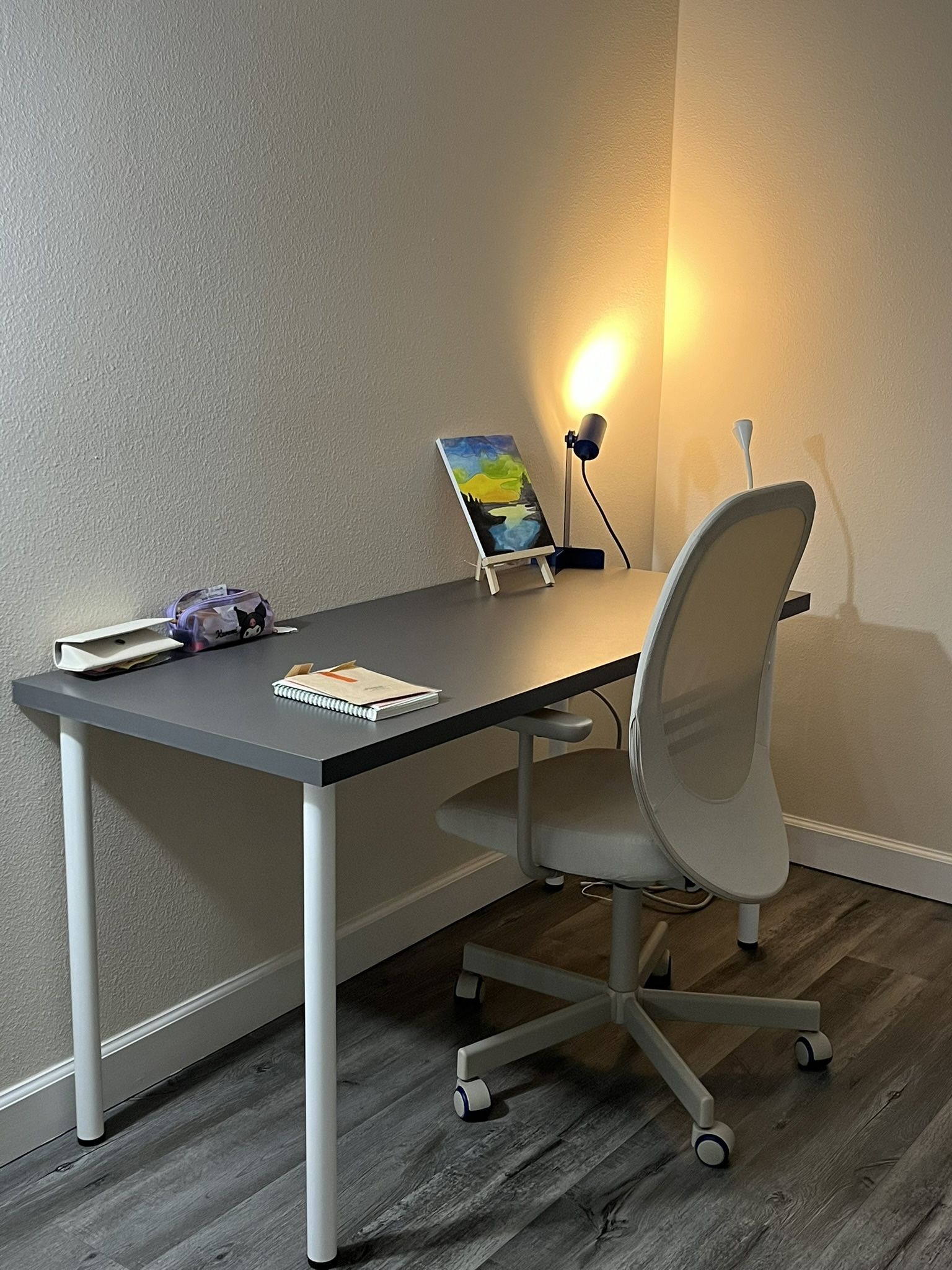 Desk Chair with Armrests (Beige Color)