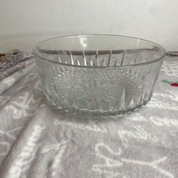Arcoroc USA Clear Glass Diamond Starburst Bowl Vintage