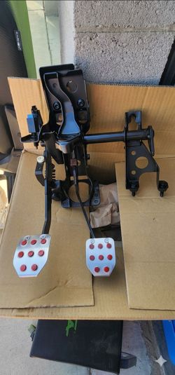 08-14 Subaru WRX STI pedal assembly