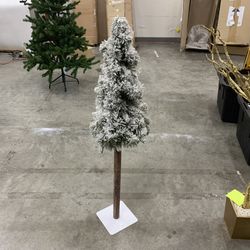Faux Flocked Tree