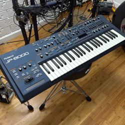 Roland JP8000 New Condition